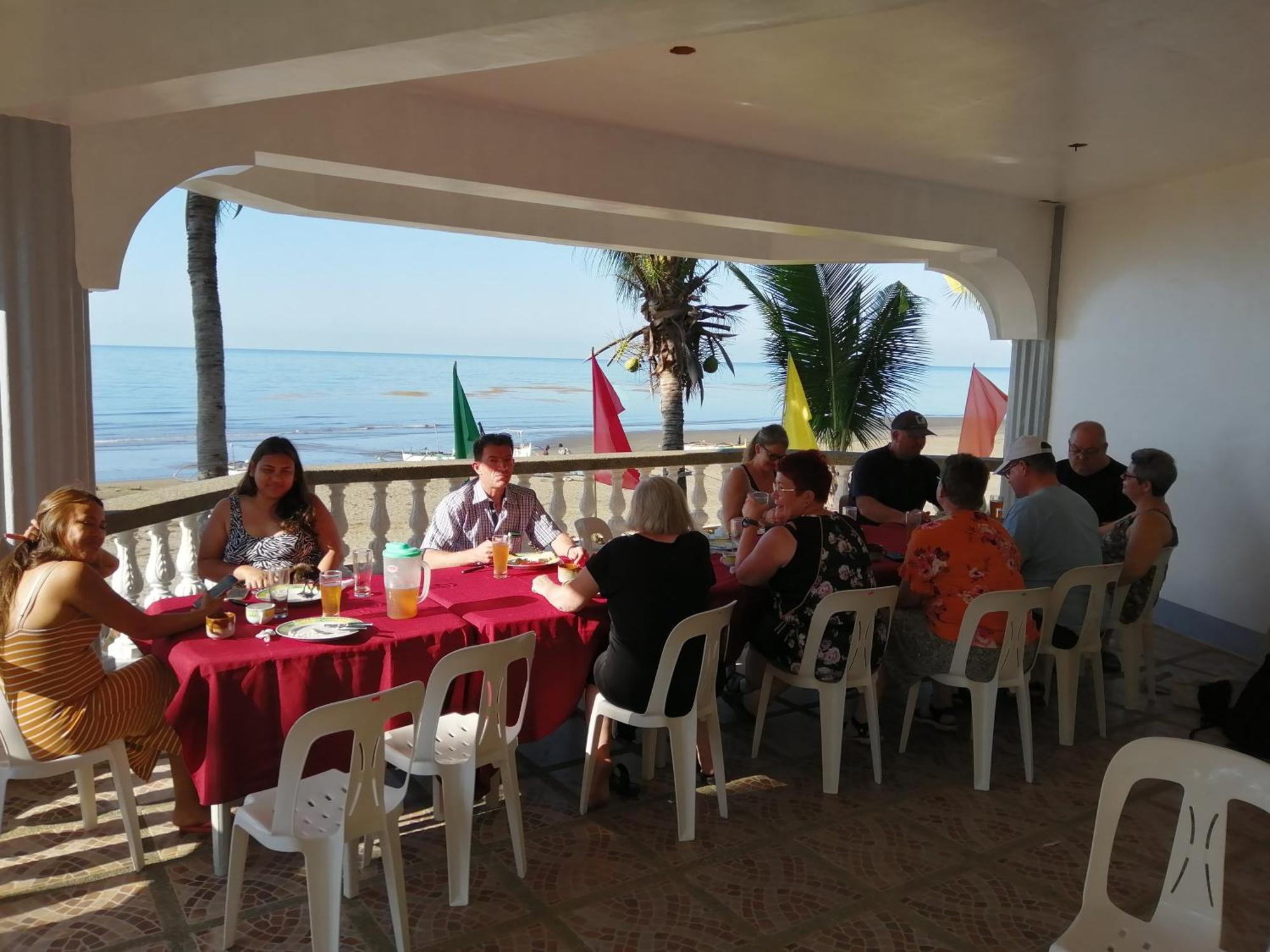 Seasun Beach Resort&Hotel Lucapon Exterior foto